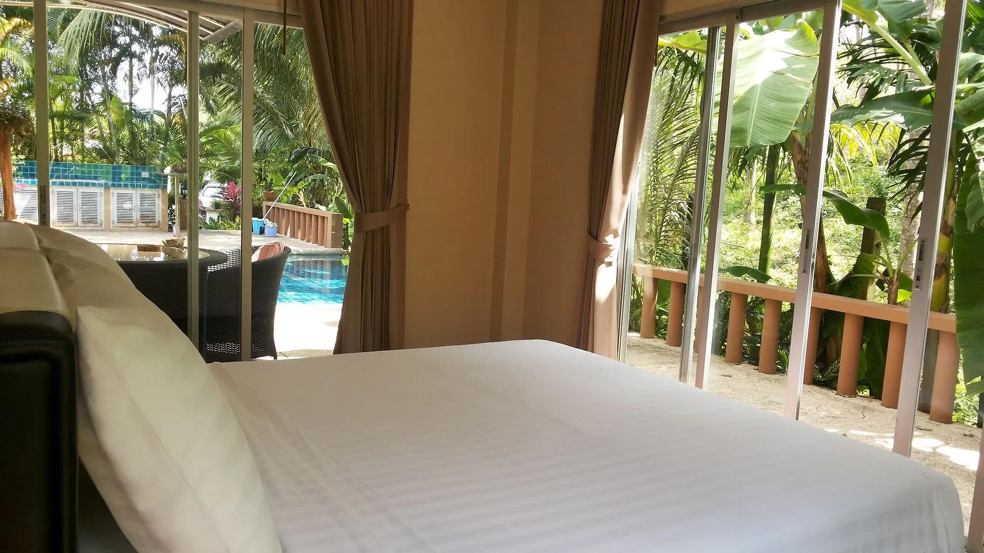 Willa Sakoo Valley Naithon Beach Layan Beach